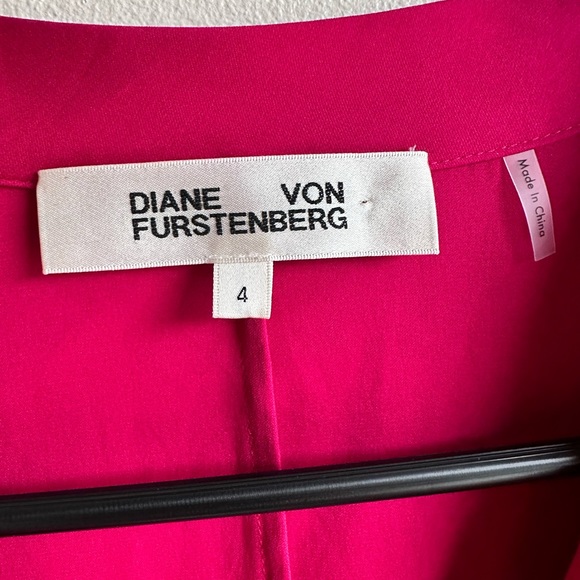 SALE ** DianeVon Furstenberg silk dress - hot pink sz 4 with pockets - Picture 6 of 7